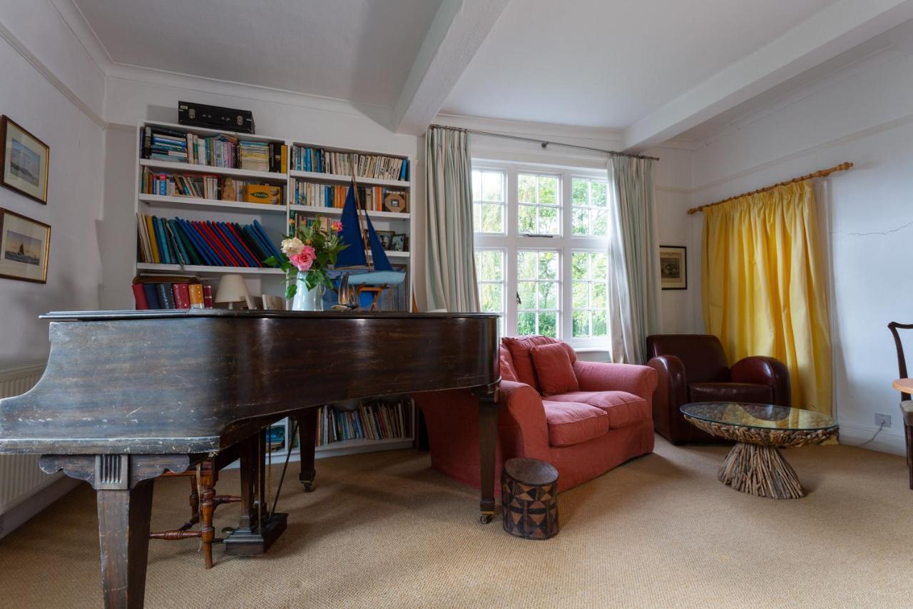 Pounce Hall -Stunning Historic Home In Rural Essex サフロン・ワルデン エクステリア 写真